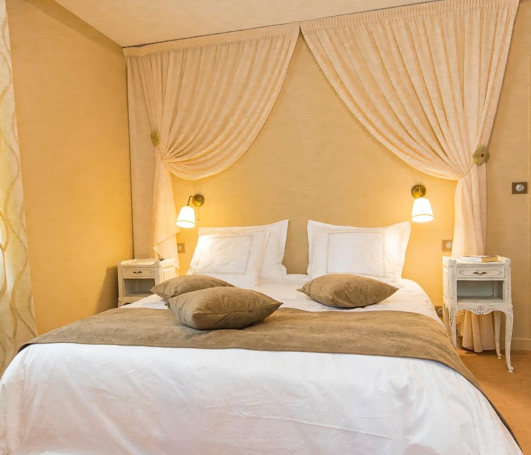 Bed and Breakfast Logis Du Parvis ***Face Cathedrale/In Front Of The Cathedral*** Laon Exterior foto
